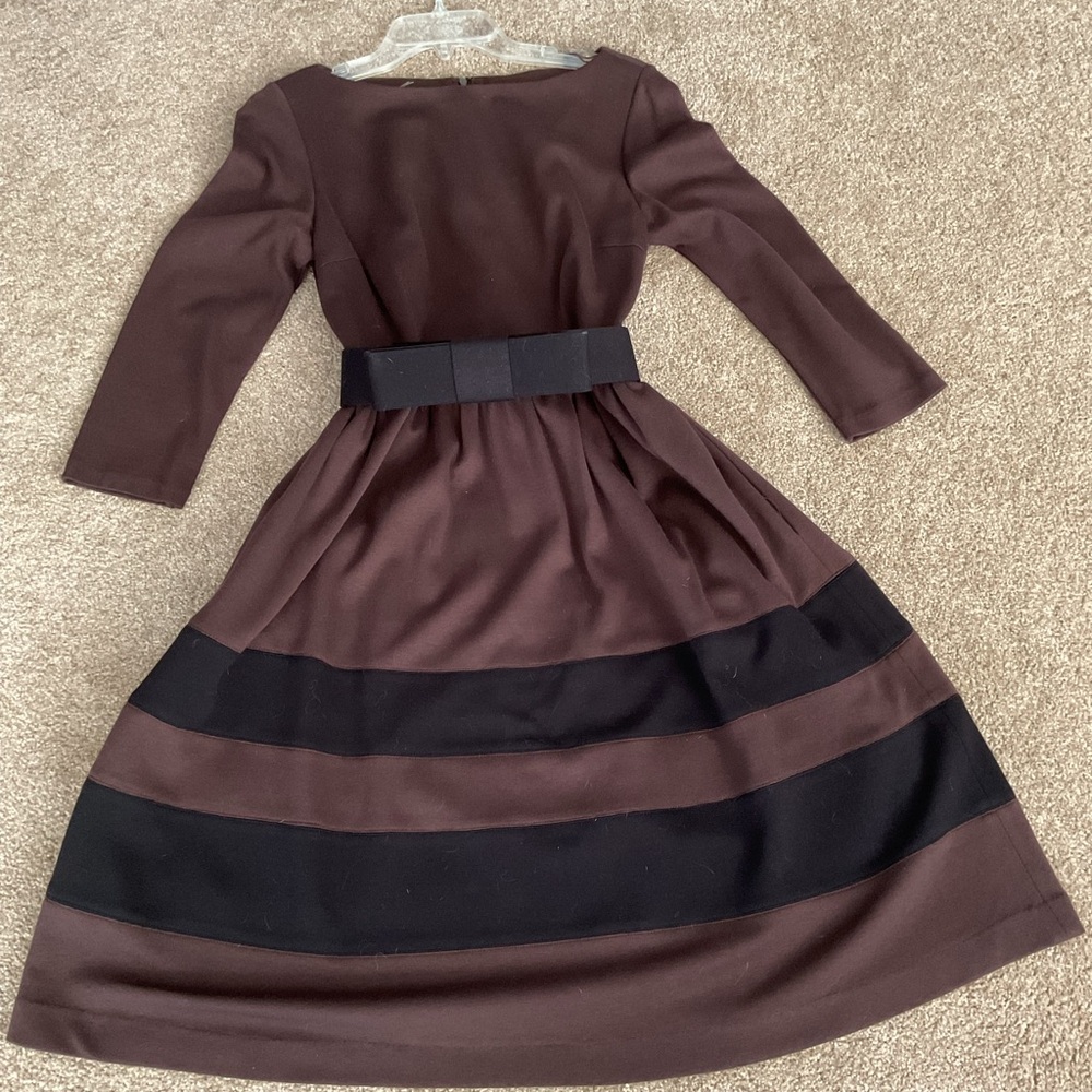 Maggy London Brown and Black Long Sleeve Dress. Size 8.